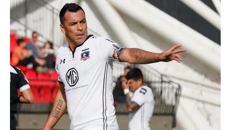Celebración de gol de Esteban Paredes
