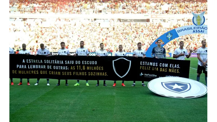 Botafogo homenajea a las millones de madres solteras en Brasil