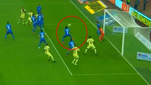 Lichnovsky cabeceó contra su portería y le dio el empate al América