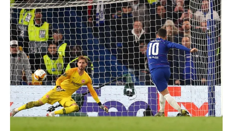 Chelsea supera al Eintracht y se cita con Arsenal