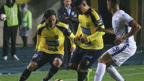 Penquistas y mendocinos chocan este jueves por un cupo en los octavos de final de la Copa Libertadores