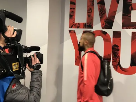 Enojado y en silencio: Así se fue Vidal de Anfield tras la catástrofe