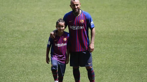 Monito está de cumpleaños en un súper martes de Vidal.