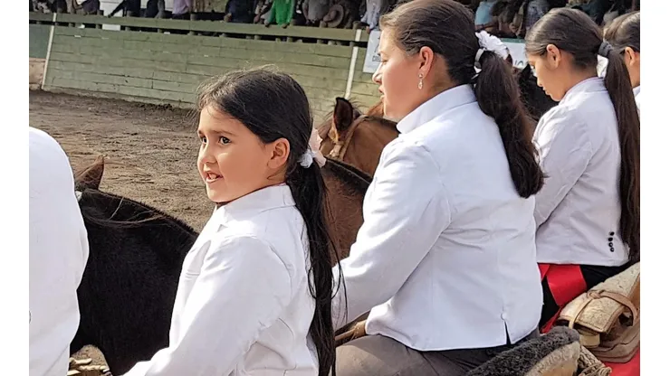 Fernanda Oporto fue la princesa de la jornada en Valdivia de Paine