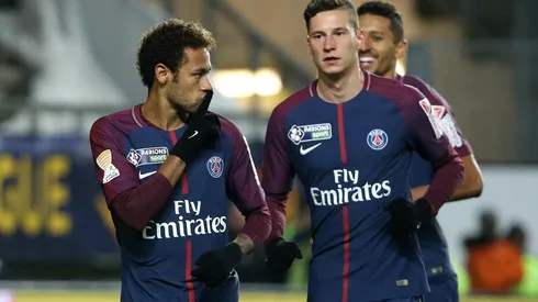 Neymar tuvo un duro encontronazo con Draxler tras un partido de liga