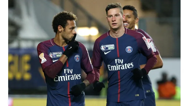 Neymar tuvo un duro encontronazo con Draxler tras un partido de liga