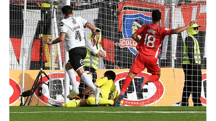 Entre Cortés y Suazo regalaron el gol de La Calera.
