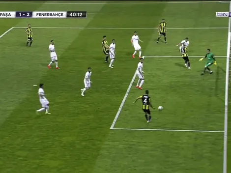 A Mauricio Isla le anula un gol el VAR por el Fenerbahce