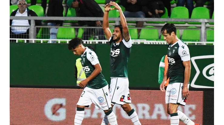 Celebración de gol de Santiago Wanderers