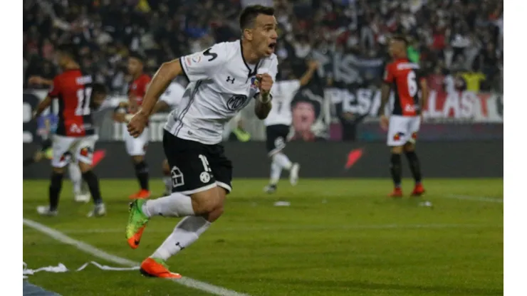 Pablo Mouche grita gol en el estadio Monumental