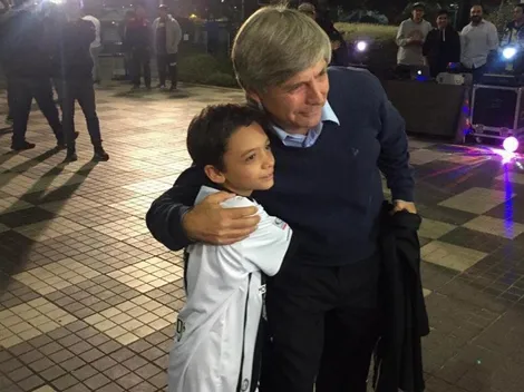 El vicepresidente Harold apoya por primera vez a Colo Colo en cancha