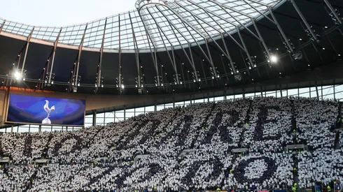 El tifo del Tottenham.