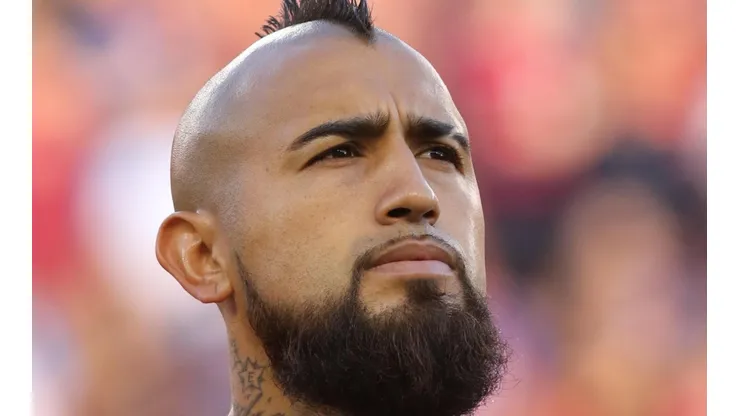 Arturo Vidal se impone a Elías Figueroa y Marcelo Salas con amplia diferencia