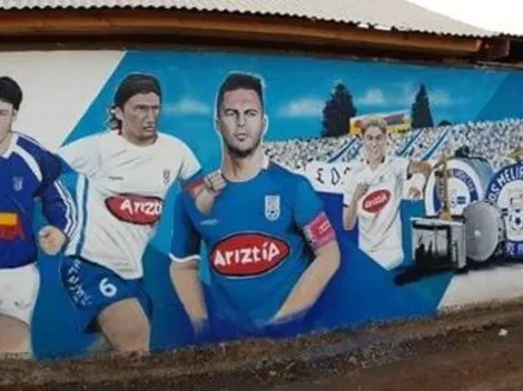 Hinchas de Melipilla no olvidan a Hugo Alarcón y le dedican un hermoso mural