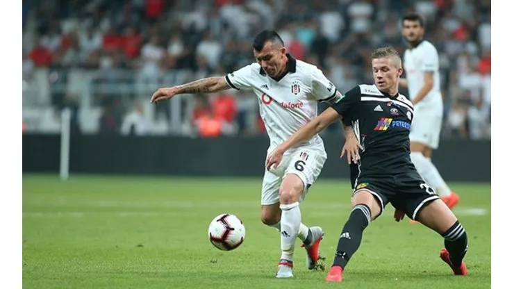 Gary Medel ha tenido acción internacional con Besiktas esta temporada
