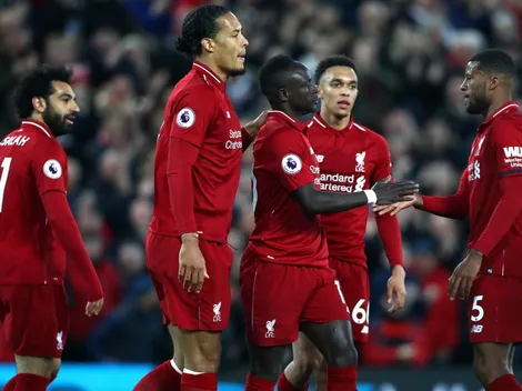 Liverpool golea y es puntero de la Premier League