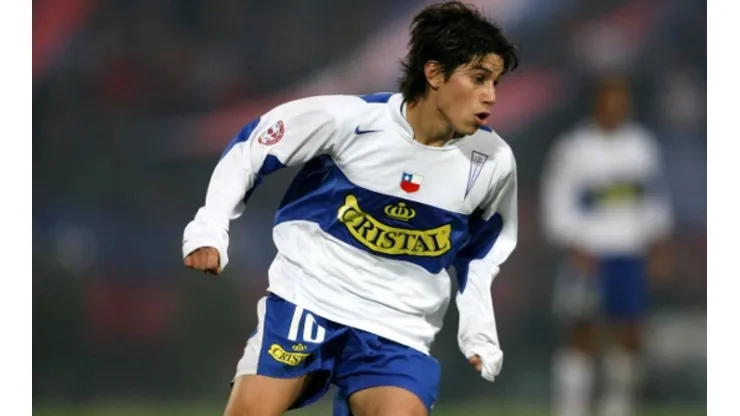 Dario Conca con la camiseta de la UC
