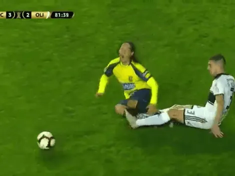 Terrible patadón de Olimpia a Hugo Droguett: le hicieron precio con la doble tarjeta amarilla