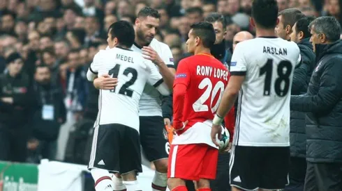 Medel se lesionó ante el Sivasspor