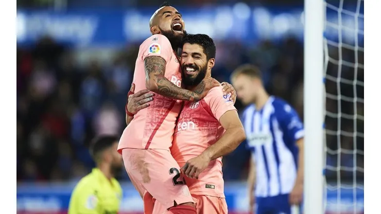 Gran partido de Arturo Vidal contra el Alavés.