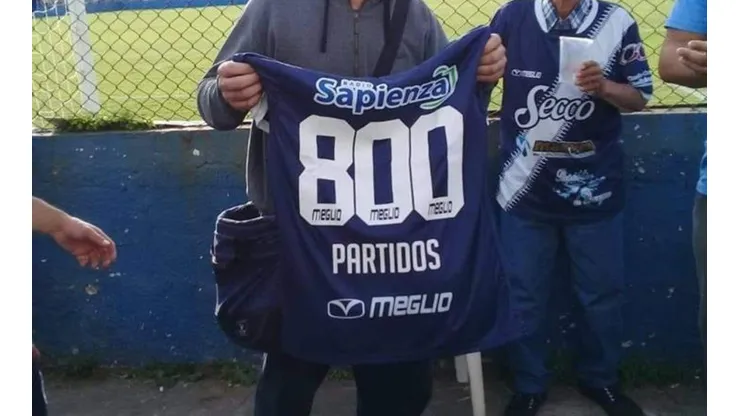 ¡Para aplaudir! Hincha cumplió 800 partidos seguidos alentando a su equipo