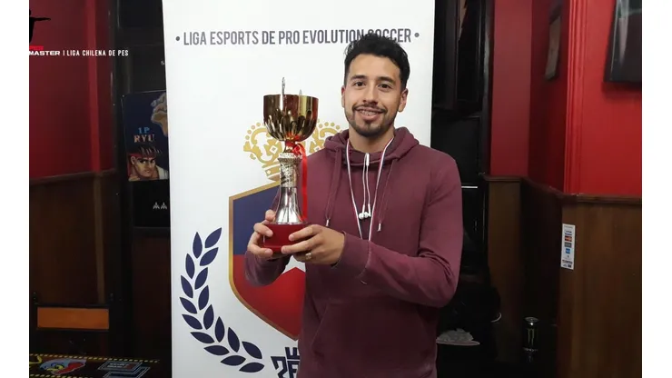 Fabián Tapia se consagró campeón de PES Master