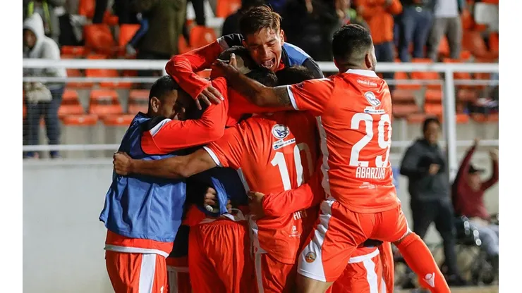 Cobreloa suma cinco empates y cuatro triunfos en la Primera B