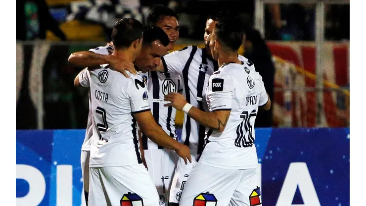 Colo Colo recibirá a la Universidad Católica de Ecuador en la Copa Sudamericana en el Monumental.