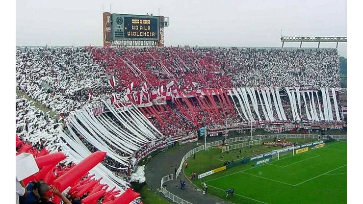 5.000 hinchas argentinos acompañarán a River Plate en Santiago