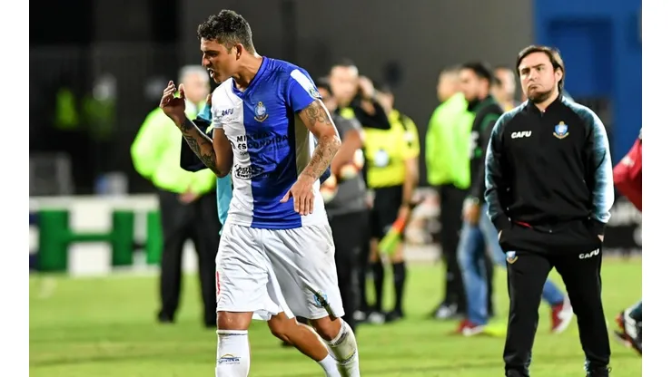 La rabia se apoderó de los jugadores de Antofagasta tras su último revés