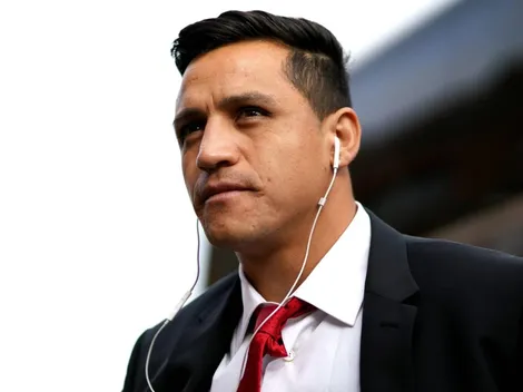 Alexis viaja a Barcelona para ir por el milagro en la Champions League