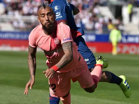 Vidal es una de las tres dudas en la oncena del Barça ante Manchester