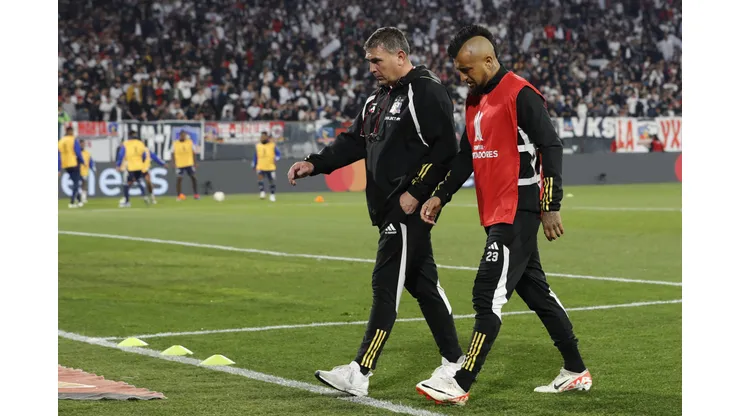 Arturo Vidal no pudo ir ni a la banca tras la lesión que sufrió. Un nuevo desgarro.