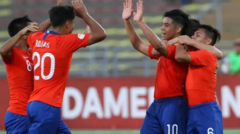 Chile reacciona ante Uruguay.