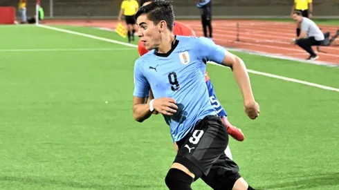 Video: así fueron los dos goles que pusieron en ventaja a Uruguay contra Chile
