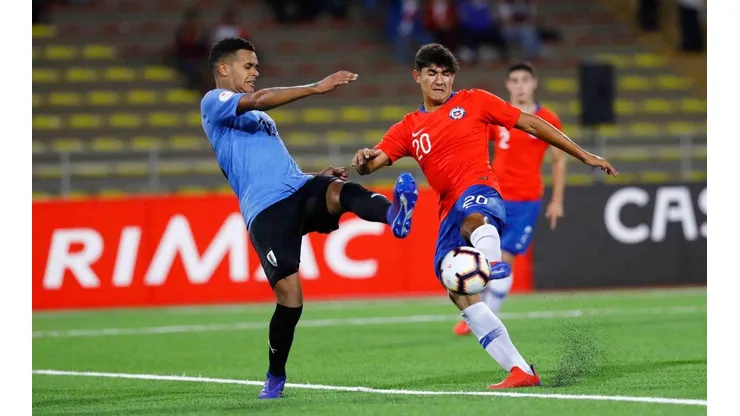 Luis Salas dejó la piel para anotar el empate ante Uruguay en Lima