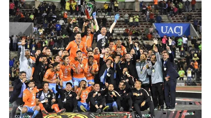 Nico Castillo se sumó a la celebración en la Copa MX