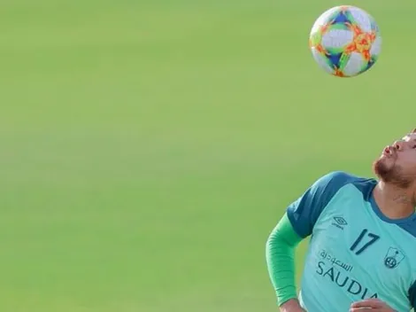 Dos errores de Paulo Díaz condenan a Al-Ahli y lo dejan con un pie fuera