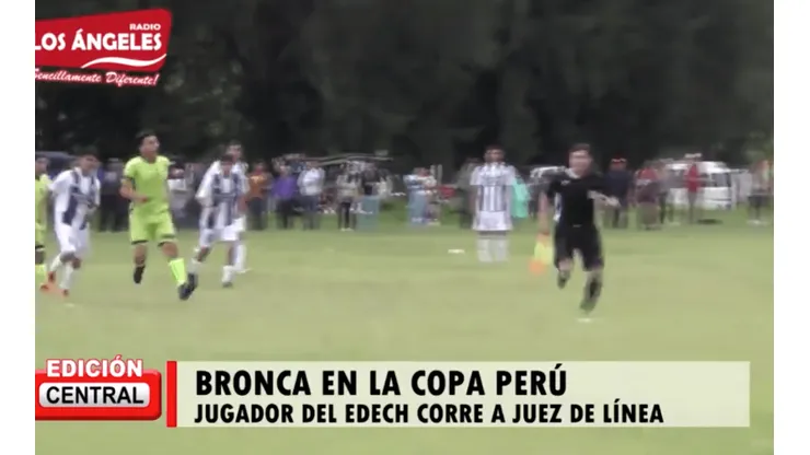Jugador de la Copa Perú correteó al juez asistente por toda la cancha