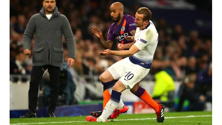 La brutal entrada que sacó a Kane del partido