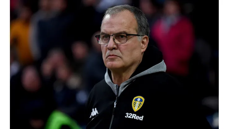Leeds de Bielsa se vuelve a meter en la pelea por el ascenso