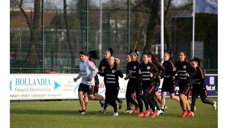 Las chicas de la selección ya entrenaron en Holanda