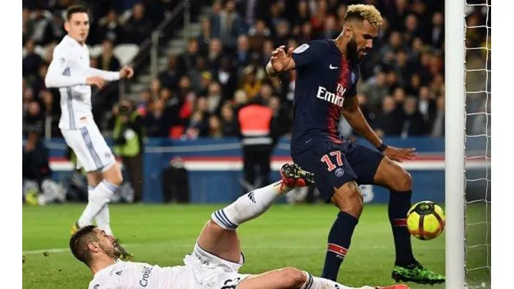Choupo-Moting le sacó el gol de la línea a su compañero