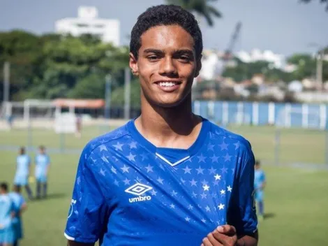 Hijo de Ronaldinho firma por Cruzeiro con tan solo 14 años