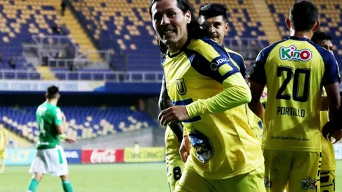 El incombustible celebra su gol.