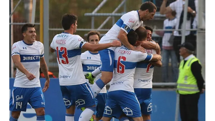La UC festeja ante Gremio.