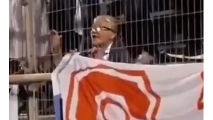 La notable hincha cruzada que alentó todo el partido a la UC