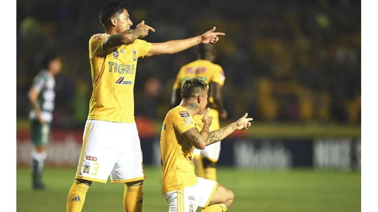 Celebración de Eduardo Vargas
