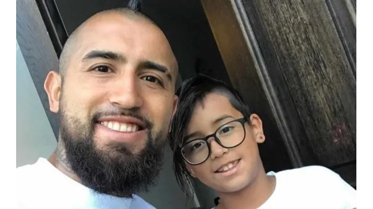 Monito Vidal se luce actuando en inglés y su papá se llena de orgullo