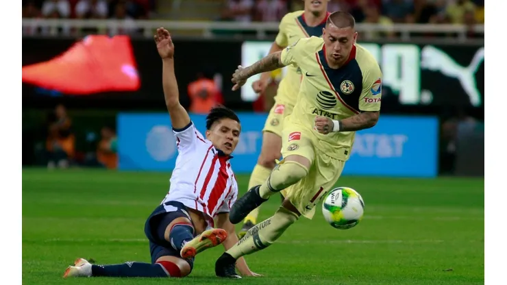 Nicolás Castillo estará fuera de las canchas hasta mediados de abril